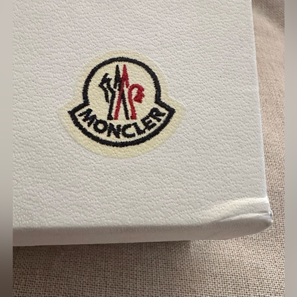 MONCLER
Ginette logo-appliquéd glossed-rubber rain boots new never used with box - Picture 15 of 16